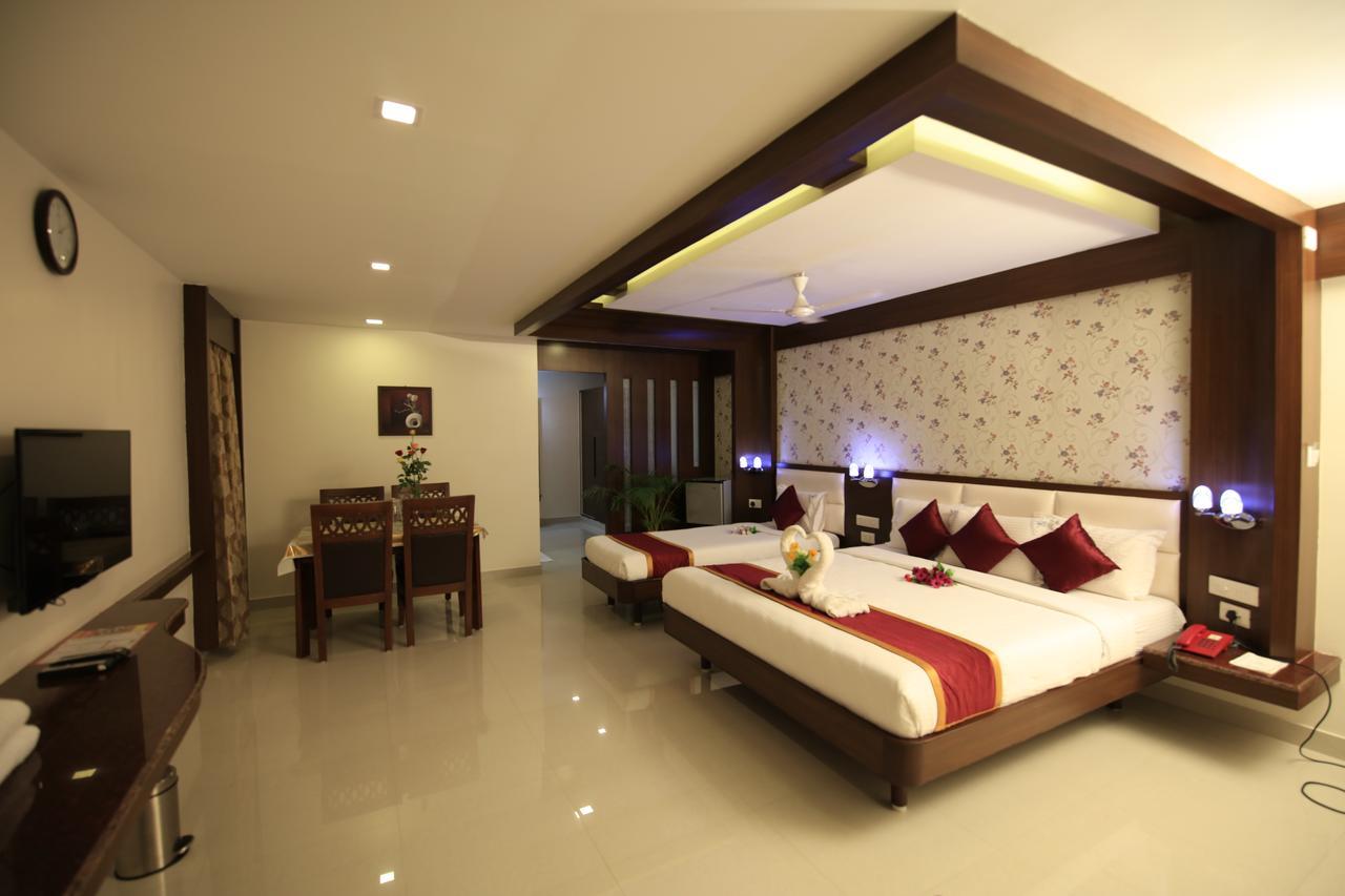 Kr Residency Hotel Kānādukāttān Ruang foto